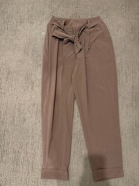 Athleta Mauve Brown Paperbag Waist Tie Tapered Trousers